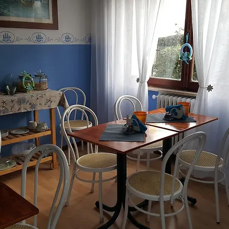 Ξενοδοχείο Italia 2*