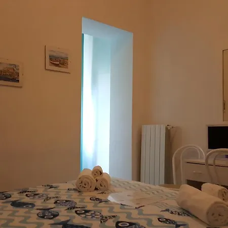 Italia بورتو أتْسورّو
