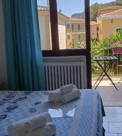 Italia מלון פורטו אזורו