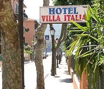 Italia فندق