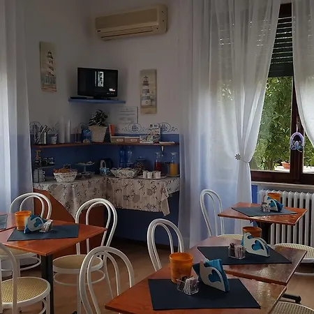 Italia فندق بورتو أتْسورّو