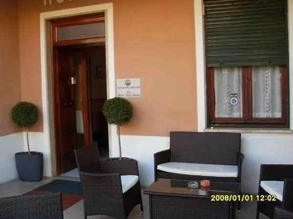 Italia Hotel 2*